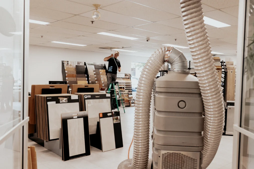 Nettoyage de conduits de ventilation à Québec par Océanick Nettoyage, en espace commercial