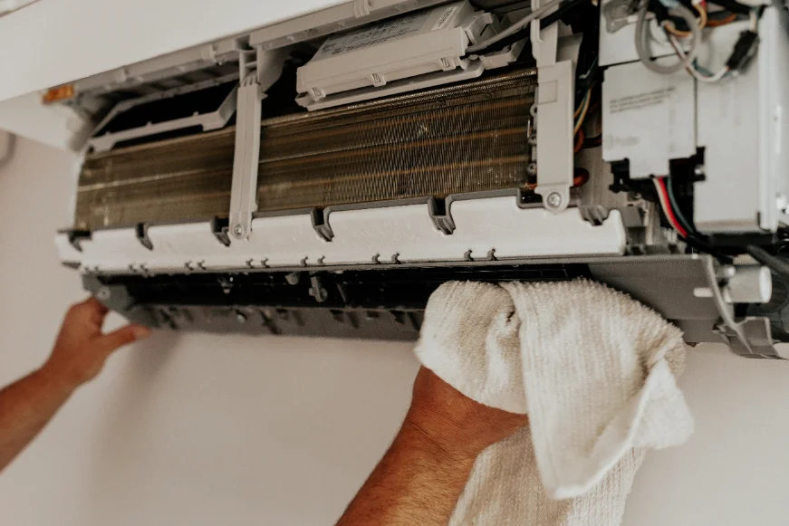 Nettoyage de conduits de ventilation à Québec par Océanick Nettoyage, en espace commercial
