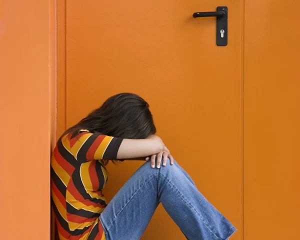 Découvrez les bons réflexes à adopter lorsqu’une clé est perdue le soir pour retrouver l’accès à votre domicile en toute sécurité.