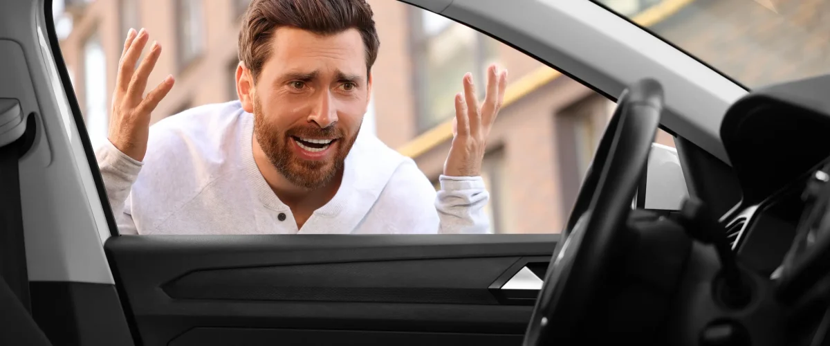 Une clé de voiture perdue ou endommagée peut rapidement gâcher vos vacances. Découvrez les problèmes les plus fréquents et quoi faire.